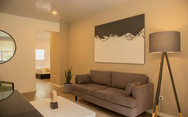 w Spectacular 1BR w Terrace in Miraflores