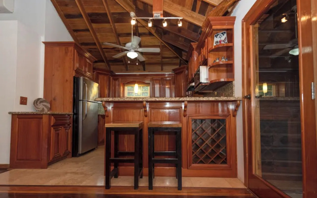 PUR Private Suites