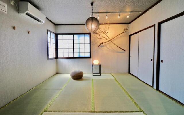 Hiragishi 2-3-2-10 / Vacation STAY 4026