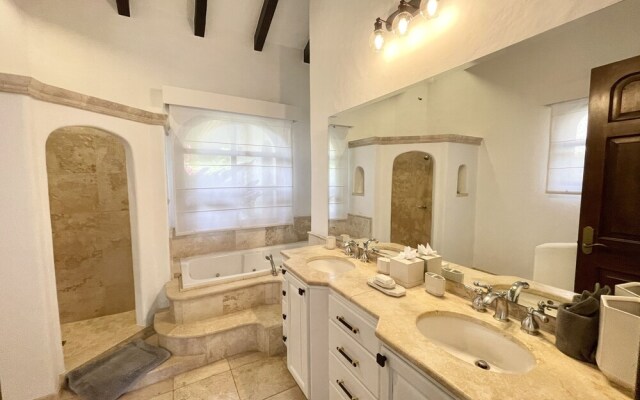 Casa Campana: 9BR Luxury Villa at Los Suenos Resort by RedAwning