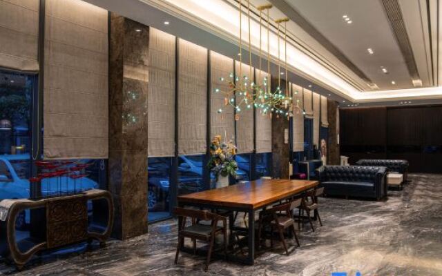 Ruibang Molly hotel