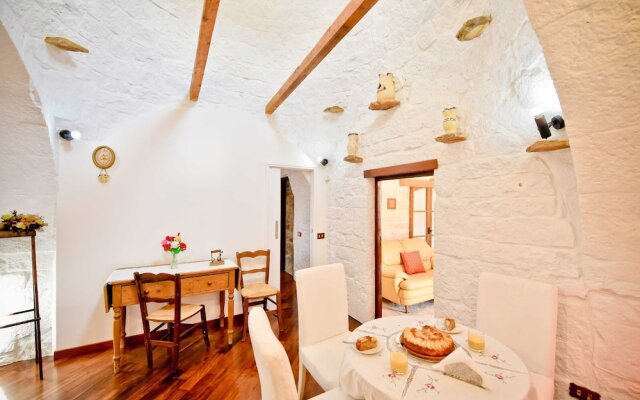 I Cinque Trulli with Swimming Pool