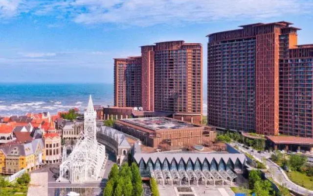 Qingdao Mangrove Resort World (Magic Hotel)