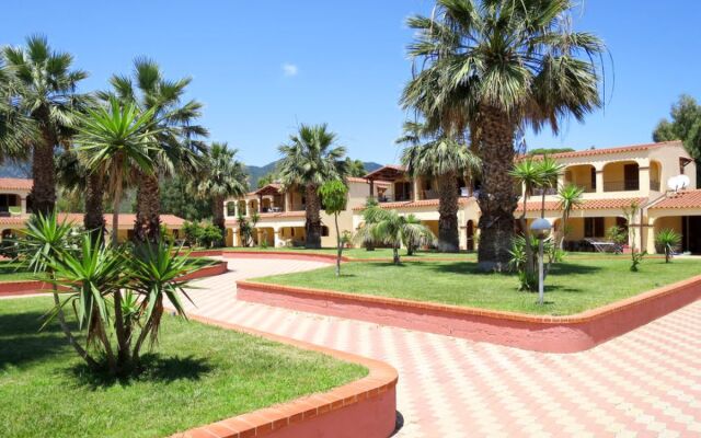 4 Mori, Residence (MUV101)