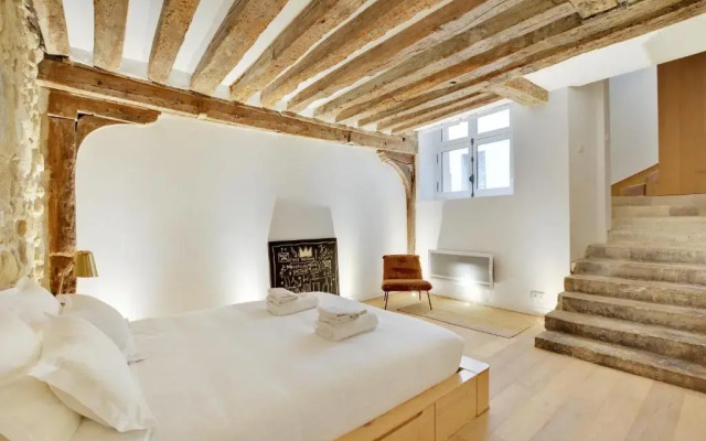 Pick A Flat's Apartment in Louvre - rue Sainte Anne