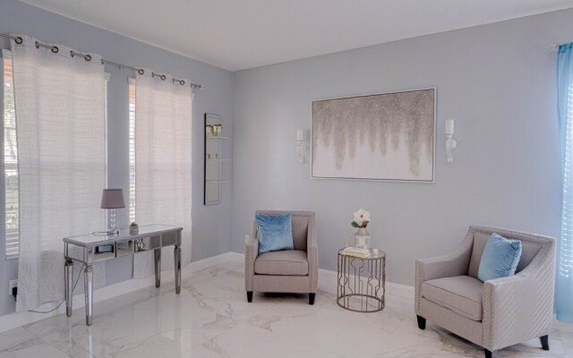 115ep- West Haven 5 Bedroom Home by RedAwning