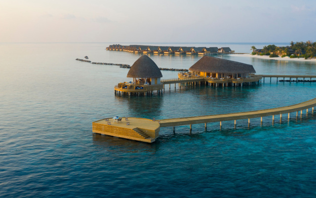 Emerald Faarufushi Resort & Spa
