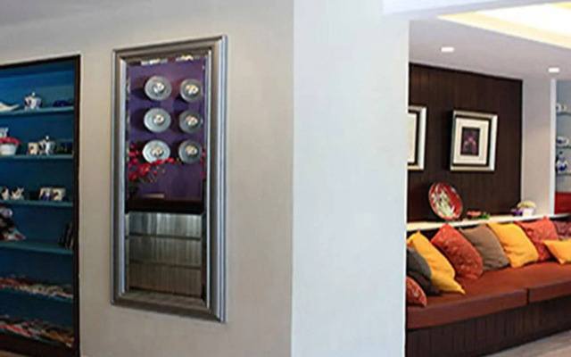 Sawasdee Hotel @ Sukhumvit Soi 8