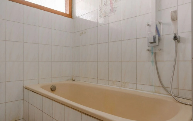 OYO 2060 Adam's Apple Family Guest House