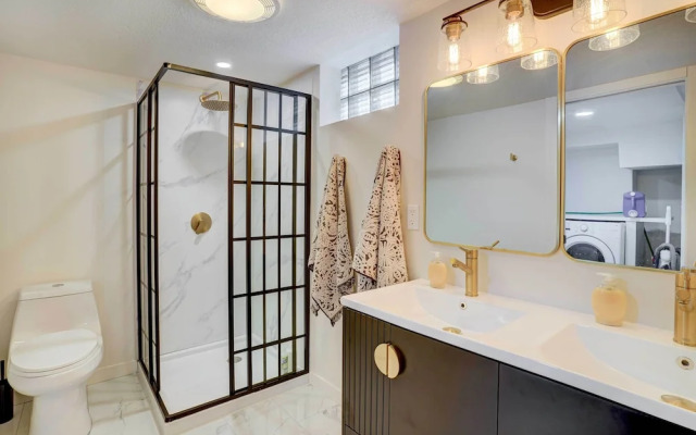 Hopkins Vacation Rental ~ 12 Mi to Minneapolis
