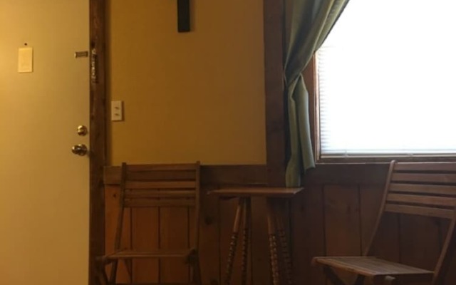 The Leakey Inn by CMD