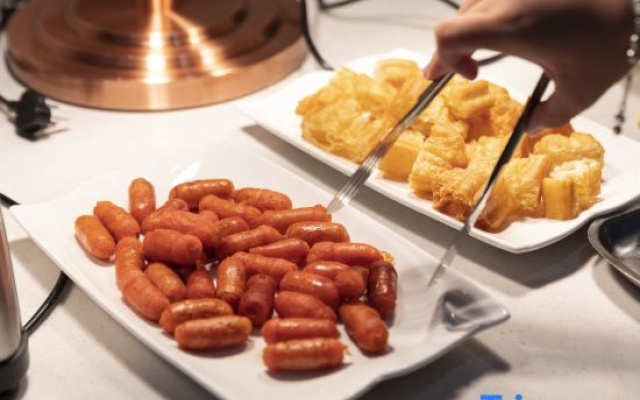 Yeste International Hotel (Huaxi District Government Mingzhu Avenue Subway Station) – Meal – Guiyang