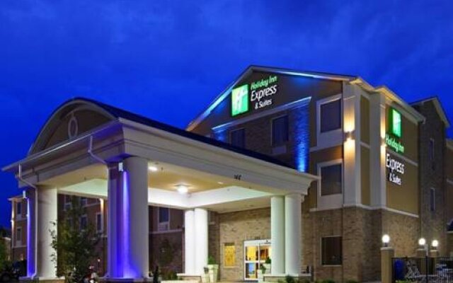 Holiday Inn Express and Suites Washington Meadow L