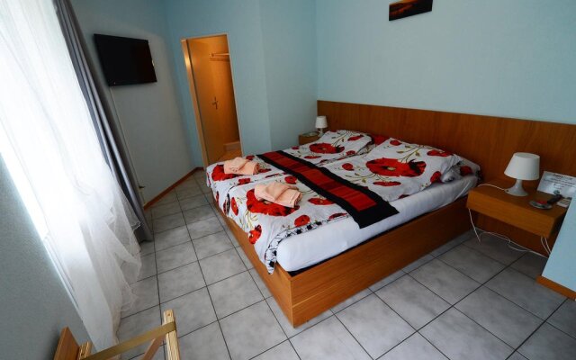 Hotel Ristorante Camoghe