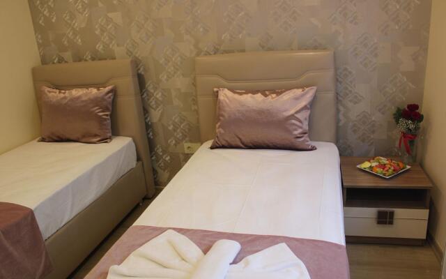 Gorur Hotel