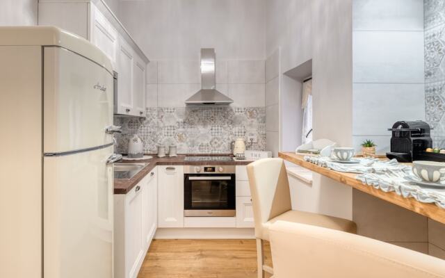 Andromeda Luxury Apartment In Colosseum
