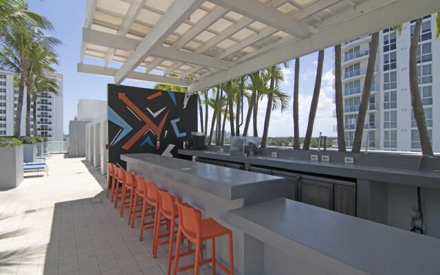 Sapphire Suite Beachfront, Gym + Pool!