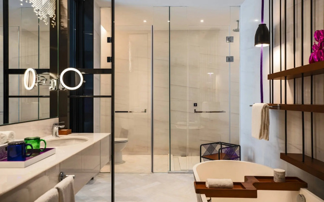 Renaissance Nanning Hotel