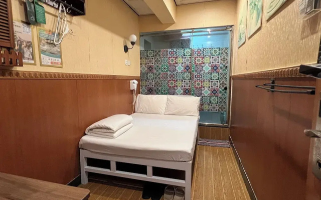 Just Inn on Nathan Road