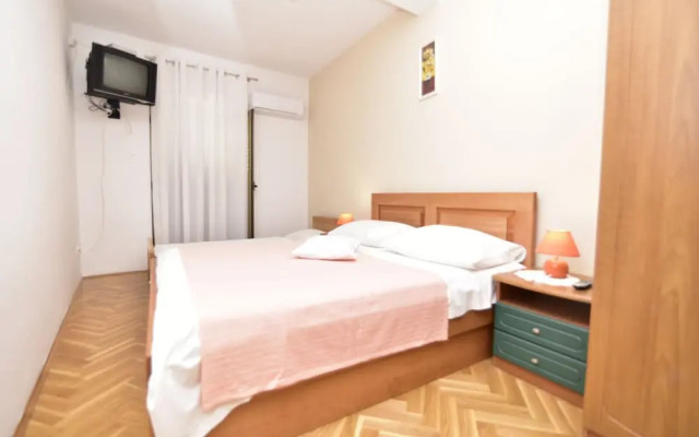Rooms Tom