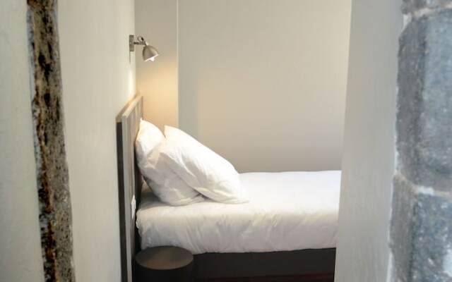 Logis Hotel Yseria - Historical Center