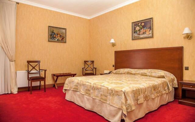 Optima Collection Kamianets-Podilskyi