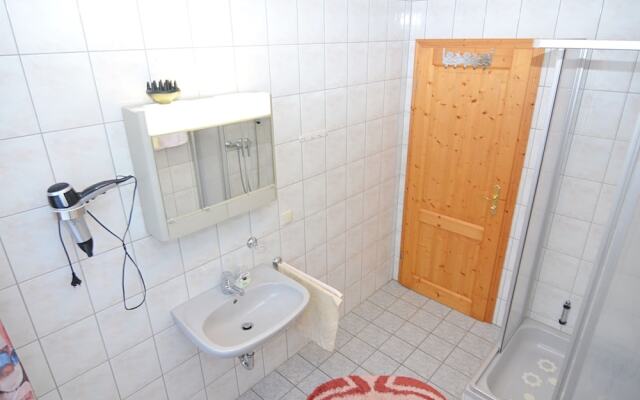 Lively Apartment With Sauna in Schonsee