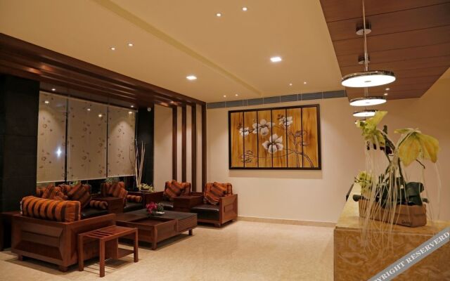 Xenious LN Courtyard Hotel