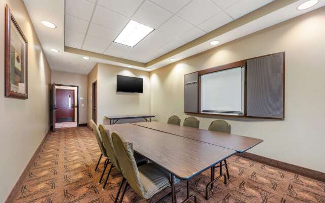 Best Western Plus Grand Island Inn & Suites