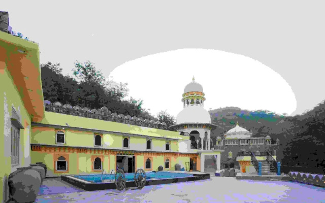 Gulmohar Retreat And Spa