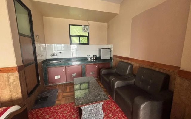 Hotel Fewa And Mike's Old Kitchen