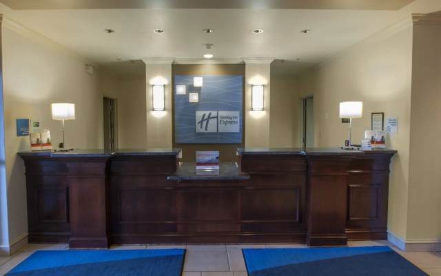 Holiday Inn Express Hotel & Suites Buffalo-Airport by IHG