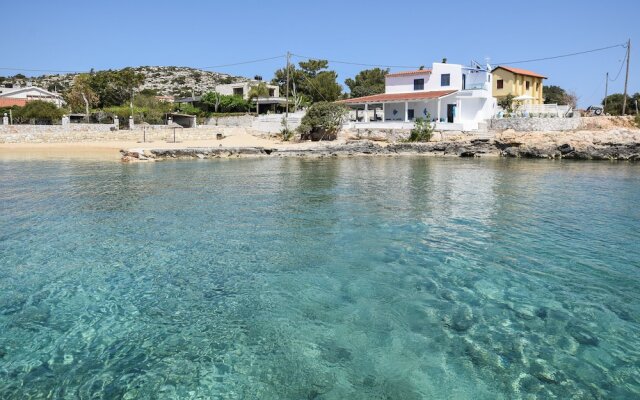 Casa Limnionari Beach House
