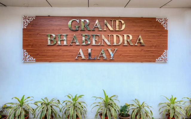 OYO 12077 Grand Bhabendra Alay