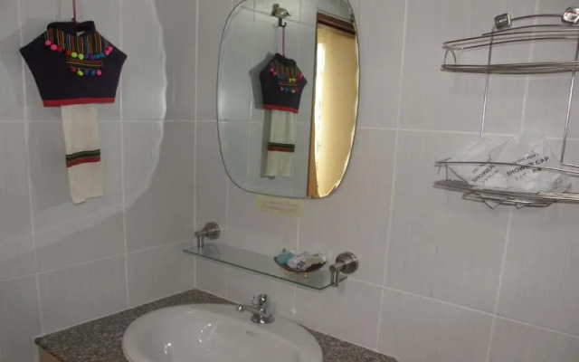 Montharntham Resort Ruknailuang