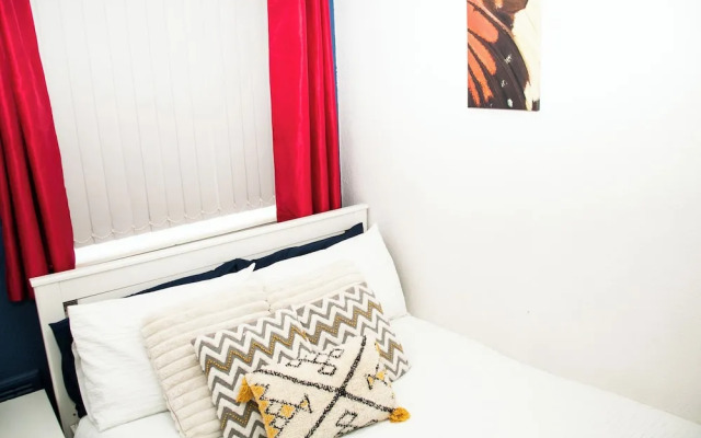 Sleeps6-freewifi-smarttv-netflix-familyfriendly