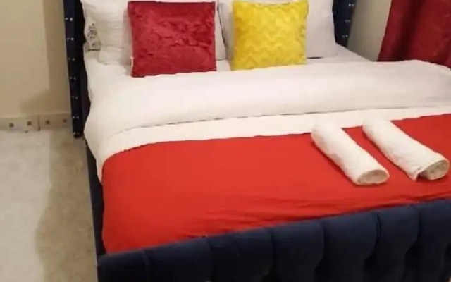 Lux suites Meridian Court Apartments