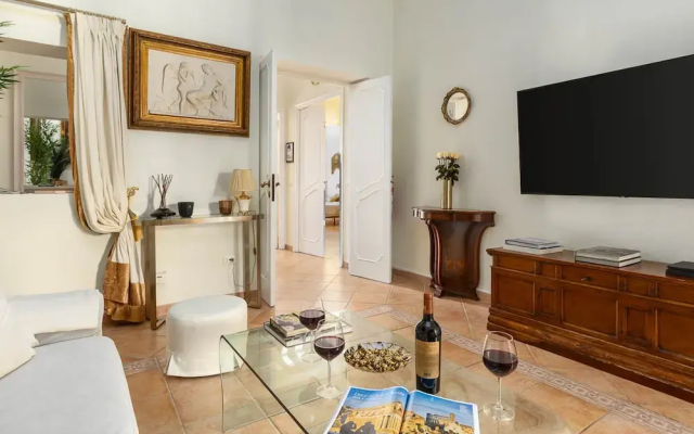 Rosam Via Veneto 15 min Walk From Spanish Steps