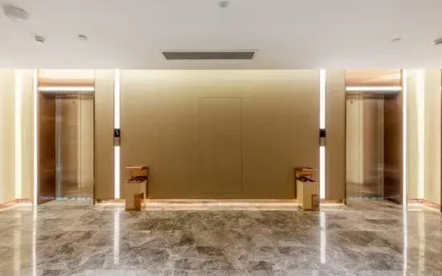 Lavande Hotel (Sihui High-tech Development Zone Dawang Plaza)