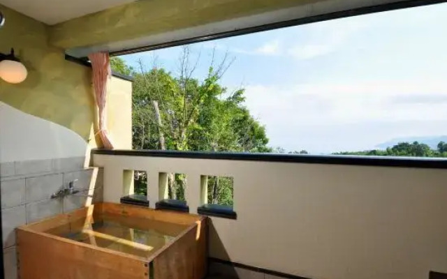 Tsukiyado Luck Hotel