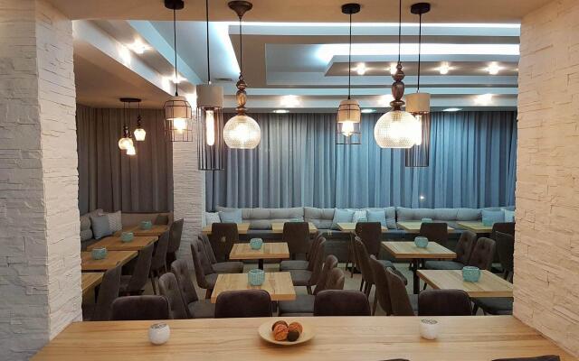 Chryssi Akti, Sure Hotel Collection by Best Western