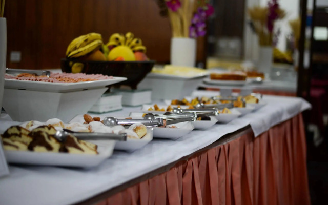 Caravelle Palace Hotel