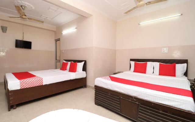 OYO 35920 Ashoka Residency