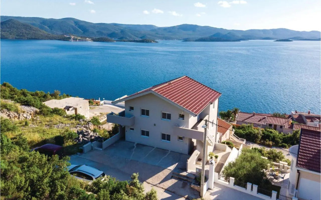 One-Bedroom Apartment Klek with Sea view 07