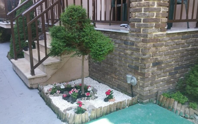 Villa Yanna Studios