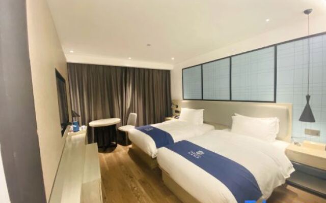 Ys Hotel