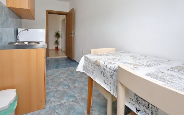 Room Aleksandra - 10 m from sea: R7 Bibinje, Zadar riviera
