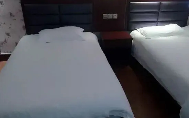 Huilong Express Hotel (Lingbi South Station Branch)