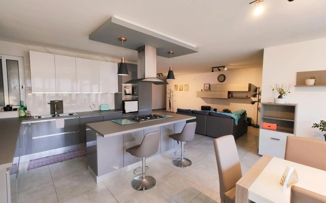 Large Central Apartment Near Valletta & Seafront