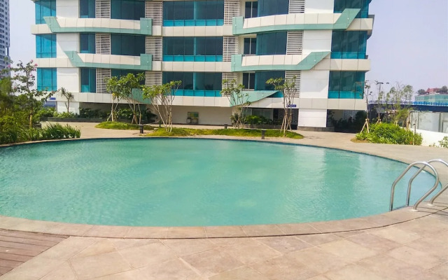 Fully Furnished With Comfy Design Studio Grand Kamala Lagoon Apartment